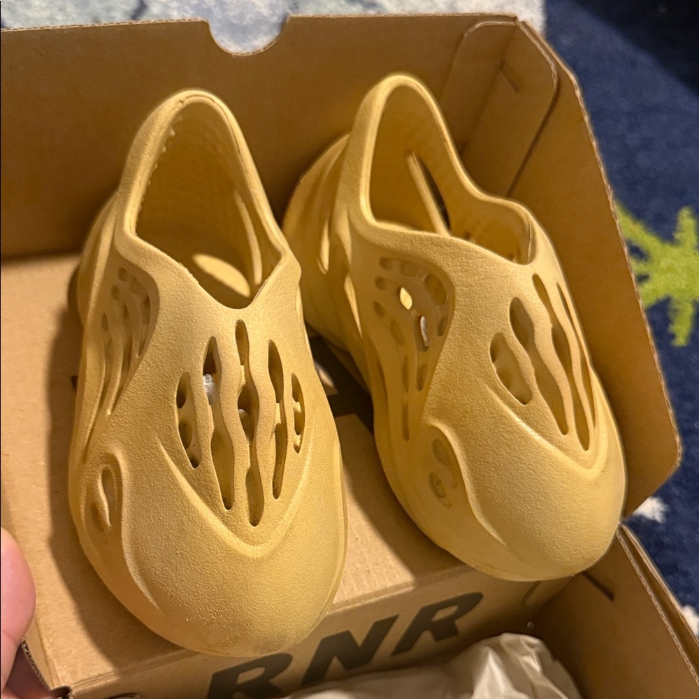 Yeezy Foam Runner Desert Sand 6K